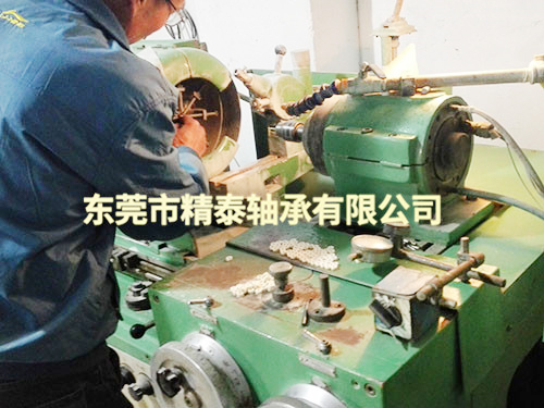 軸承機(jī)器設(shè)備